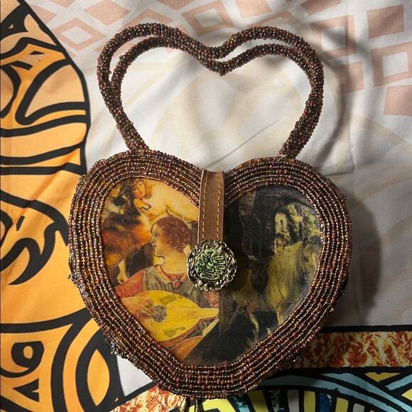 Mary Frances Intoxicating Beaded 3D Wine Bottle Heart Handbag - Picture 3 of 16